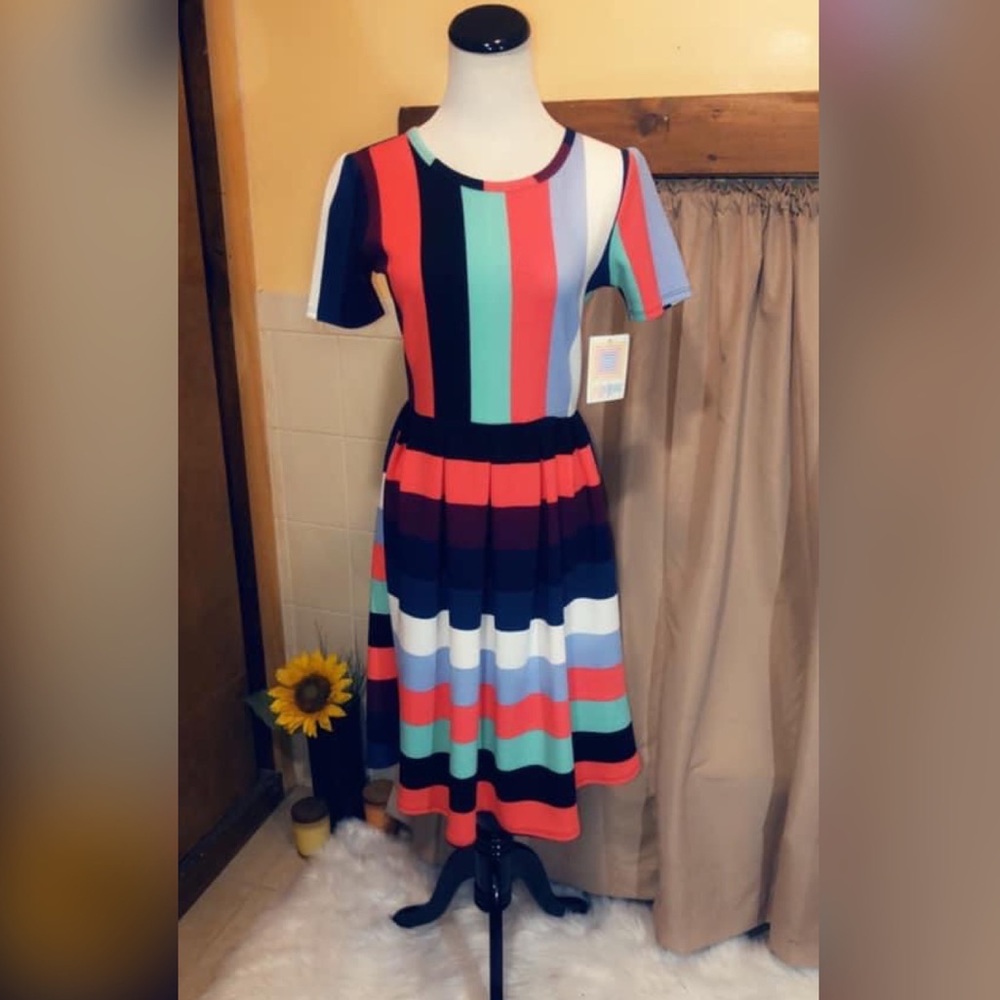 New Small LulaRoe Amelia